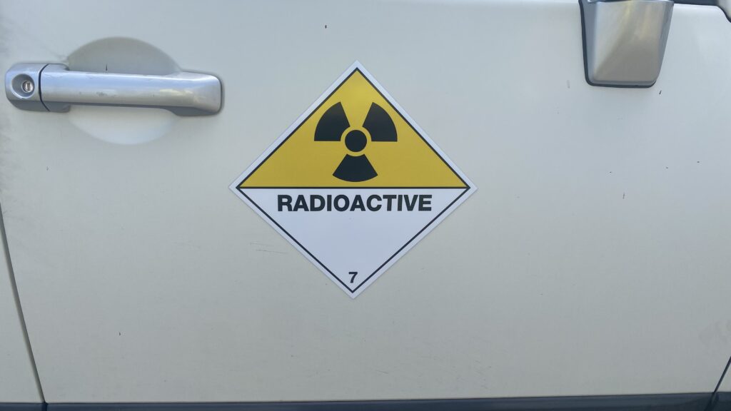 class 7 radioactive placard