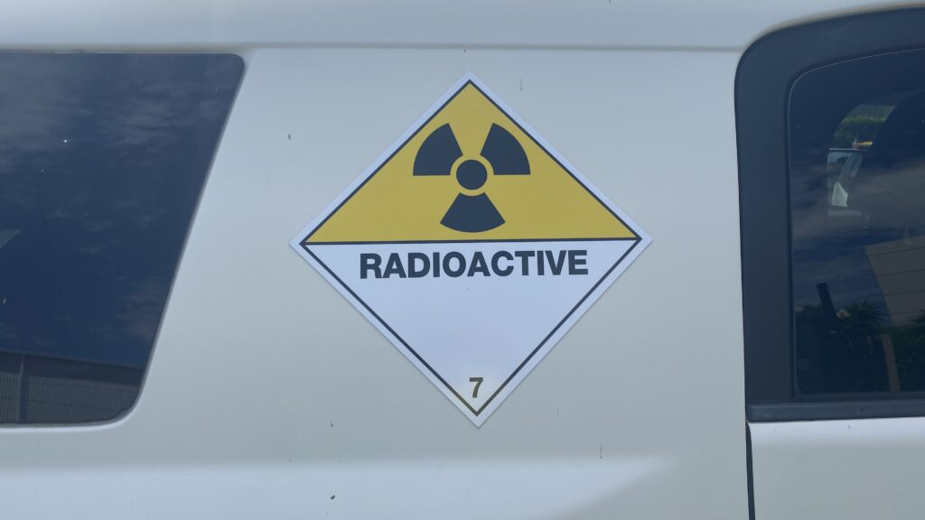 class 7 radioactive placard